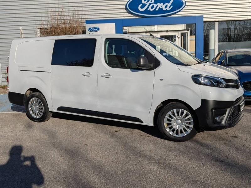 Bon plan TOYOTA ProAce VUL Long 2.0 D-4D 180 Cabine Approfondie Business BVA 24991.67? HT occasion à 29990 €