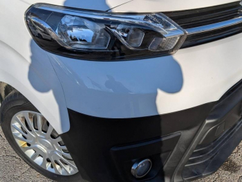 Photo 3 du bon plan TOYOTA ProAce VUL Long 2.0 D-4D 180 Cabine Approfondie Business BVA 24991.67? HT occasion à 29990 €