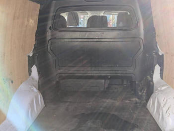 Photo 8 du bon plan TOYOTA ProAce VUL Long 2.0 D-4D 180 Cabine Approfondie Business BVA 24991.67? HT occasion à 29990 €