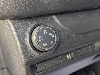 Photo 11 du bon plan TOYOTA ProAce VUL Long 2.0 D-4D 180 Cabine Approfondie Business BVA 24991.67? HT occasion à 29990 €