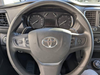 Photo 13 du bon plan TOYOTA ProAce VUL Long 2.0 D-4D 180 Cabine Approfondie Business BVA 24991.67? HT occasion à 29990 €