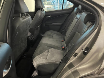 Photo 10 du bon plan LEXUS UX 250h 2WD Pack Confort Business MY20 occasion à 22370 €