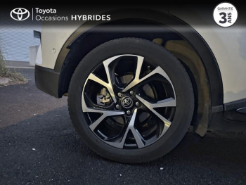 Photo 16 du bon plan TOYOTA C-HR 122h Collection 2WD E-CVT Cuir Alcantara occasion à 19990 €
