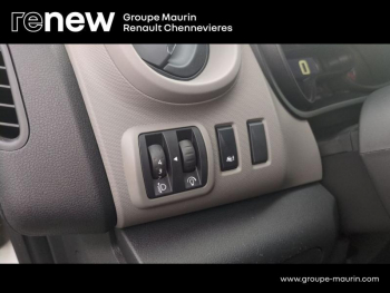 Photo 15 du bon plan RENAULT Trafic Combi L1 1.6 dCi 95ch Stop&Start Zen 8 places occasion à 23980 €