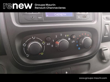 Photo 20 du bon plan RENAULT Trafic Combi L1 1.6 dCi 95ch Stop&Start Zen 8 places occasion à 23980 €