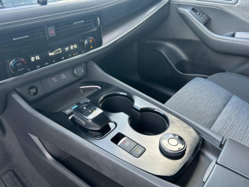 Photo 16 du bon plan NISSAN X-Trail e-4orce 213ch N-Connecta occasion à 32990 €