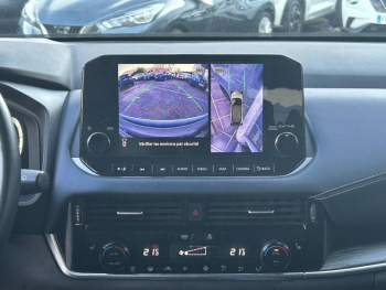 Photo 14 du bon plan NISSAN Qashqai 1.3 Mild Hybrid 140ch Tekna occasion à 17990 €