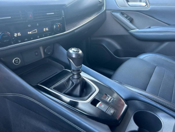 Photo 15 du bon plan NISSAN Qashqai 1.3 Mild Hybrid 140ch Tekna occasion à 17990 €