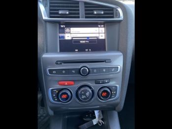 Photo 13 du bon plan CITROEN C4 BlueHDi 120ch Shine S&S occasion à 10290 €