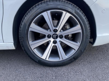 Photo 26 du bon plan CITROEN C4 BlueHDi 120ch Shine S&S occasion à 10290 €