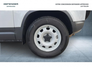 Photo 11 du bon plan LAND-ROVER Defender 90 3.0 D250 Hard Top S occasion à 69900 €