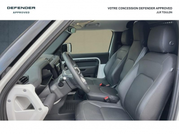 Photo 21 du bon plan LAND-ROVER Defender 90 3.0 D250 Hard Top S occasion à 69900 €
