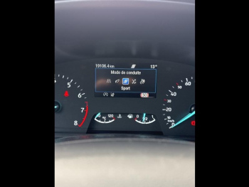 Photo 19 du bon plan FORD Fiesta 1.0 Flexifuel 95ch Active X 5p occasion à 19485 €