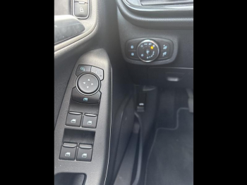Photo 21 du bon plan FORD Fiesta 1.0 Flexifuel 95ch Active X 5p occasion à 19485 €