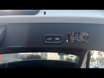Photo 11 du bon plan VOLVO XC40 D3 AdBlue 150ch Business Geartronic 8 occasion à 24900 €