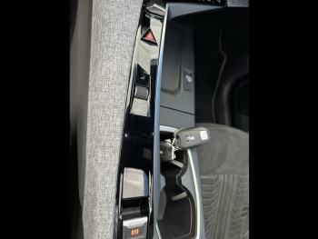 Photo 27 du bon plan PEUGEOT 3008 1.2 Hybrid 136ch GT e-DCS6 occasion à 31980 €