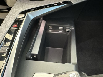 Photo 28 du bon plan PEUGEOT 3008 1.2 Hybrid 136ch GT e-DCS6 occasion à 31980 €