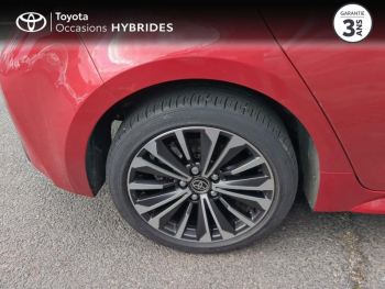 Photo 16 du bon plan TOYOTA Corolla 1.8 140ch Design MY23 occasion à 25490 €
