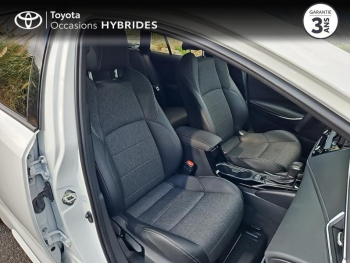 Photo 17 du bon plan TOYOTA Corolla Touring Spt 1.8 140ch Design MY23 occasion à 27490 €