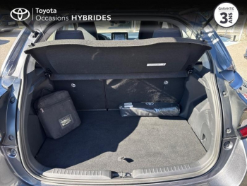 Photo 22 du bon plan TOYOTA Yaris 116h Dynamic Business 5p + Programme Beyond Zero Academy MY22 occasion à 19490 €