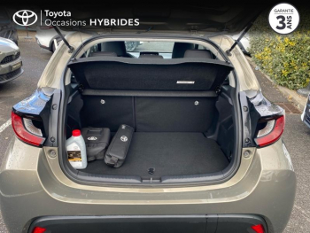 Photo 10 du bon plan TOYOTA Yaris 116h Dynamic 5p MY22 occasion à 17980 €