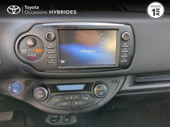 Photo 15 du bon plan TOYOTA Yaris HSD 100h Dynamic 5p occasion à 11480 €