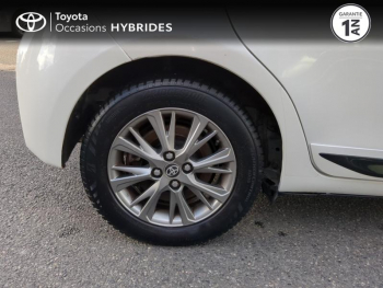 Photo 16 du bon plan TOYOTA Yaris HSD 100h Dynamic 5p occasion à 11480 €