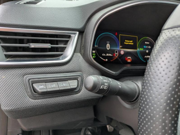 Photo 7 du bon plan RENAULT Clio 1.6 E-Tech 145ch full hybrid esprit Alpine - 24 occasion à 19900 €