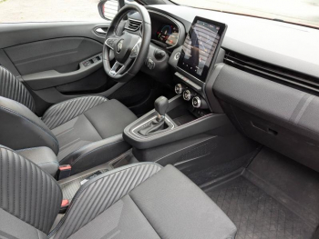 Photo 11 du bon plan RENAULT Clio 1.6 E-Tech 145ch full hybrid esprit Alpine - 24 occasion à 19900 €