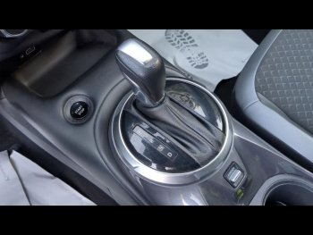 Photo 19 du bon plan NISSAN Juke 1.6 Hybrid 143ch Business+ 2023 occasion à 21900 €