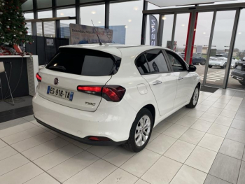 Photo 6 du bon plan FIAT Tipo 1.4 95ch Pop 5p occasion à 9490 €