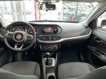Photo 9 du bon plan FIAT Tipo 1.4 95ch Pop 5p occasion à 9490 €