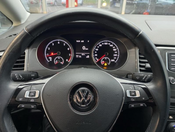 Photo 11 du bon plan VOLKSWAGEN Golf Sportsvan 1.4 TSI 125ch BlueMotion Technology Confortline DSG7 occasion à 18990 €
