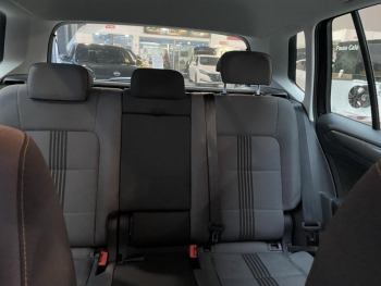 Photo 21 du bon plan VOLKSWAGEN Golf Sportsvan 1.4 TSI 125ch BlueMotion Technology Confortline DSG7 occasion à 18990 €