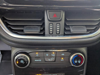 Photo 12 du bon plan FORD Puma 1.0 Flexifuel 125ch S&S mHEV Titanium occasion à 19690 €