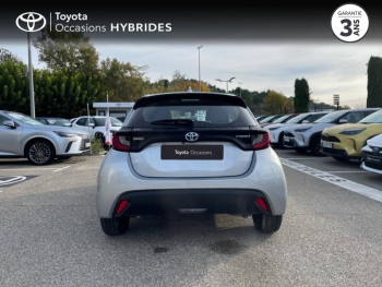 Photo 4 du bon plan TOYOTA Yaris 116h Dynamic Business 5p + Programme Beyond Zero Academy MY22 occasion à 18990 €