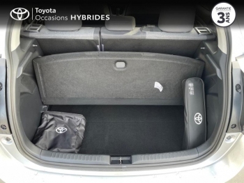 Photo 10 du bon plan TOYOTA Yaris 116h Dynamic Business 5p + Programme Beyond Zero Academy MY22 occasion à 18990 €