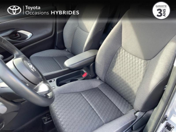 Photo 11 du bon plan TOYOTA Yaris 116h Dynamic Business 5p + Programme Beyond Zero Academy MY22 occasion à 18990 €