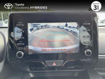 Photo 15 du bon plan TOYOTA Yaris 116h Dynamic Business 5p + Programme Beyond Zero Academy MY22 occasion à 18990 €