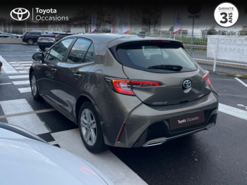 Photo 2 du bon plan TOYOTA Corolla 184h Dynamic Business occasion à 15990 €
