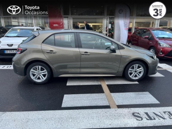 Photo 17 du bon plan TOYOTA Corolla 184h Dynamic Business occasion à 15990 €