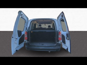 Photo 10 du bon plan OPEL Combo Life L1H1 1.5 D 100ch Edition BVM6 occasion à 17900 €