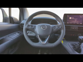 Photo 13 du bon plan OPEL Combo Life L1H1 1.5 D 100ch Edition BVM6 occasion à 17900 €