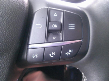 Photo 14 du bon plan FORD Fiesta 1.1 75ch Titanium Business 5p occasion à 13490 €