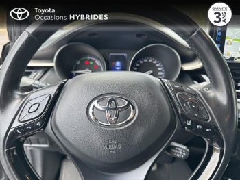 Photo 13 du bon plan TOYOTA C-HR 122h Edition 2WD E-CVT RC18 occasion à 17990 €