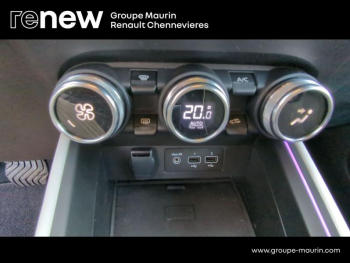 Photo 30 du bon plan RENAULT Clio 1.6 E-Tech 145ch full hybrid Techno occasion à 19790 €