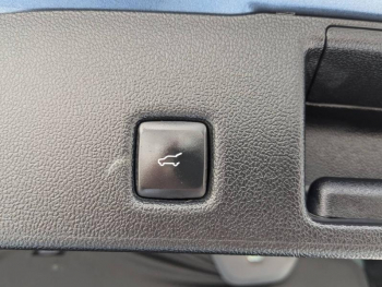 Photo 7 du bon plan FORD Kuga 2.5 Duratec 225ch PHEV Vignale BVA occasion à 24990 €