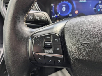 Photo 12 du bon plan FORD Kuga 2.5 Duratec 225ch PHEV Vignale BVA occasion à 24990 €