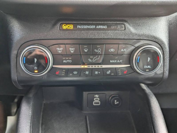 Photo 14 du bon plan FORD Kuga 2.5 Duratec 225ch PHEV Vignale BVA occasion à 24990 €