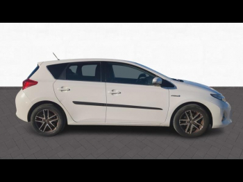 Photo 4 du bon plan TOYOTA Auris HSD 136h Feel! occasion à 10490 €